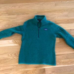 Half-zip green patagonia sweatshirt